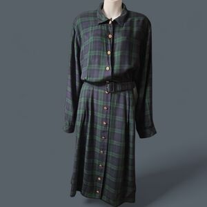 TANNER VTG Chic Plaid DRESS with Belt & Gold Buttons